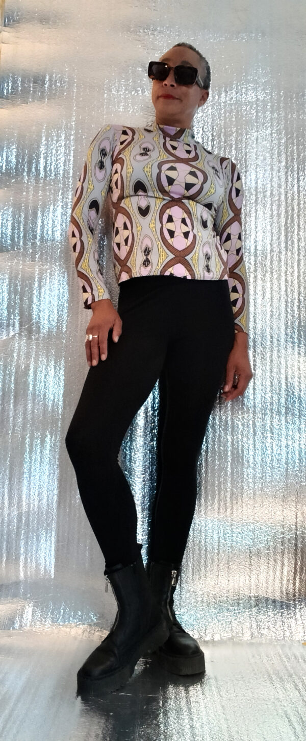 Discount Top longsleeve turtleneck size M