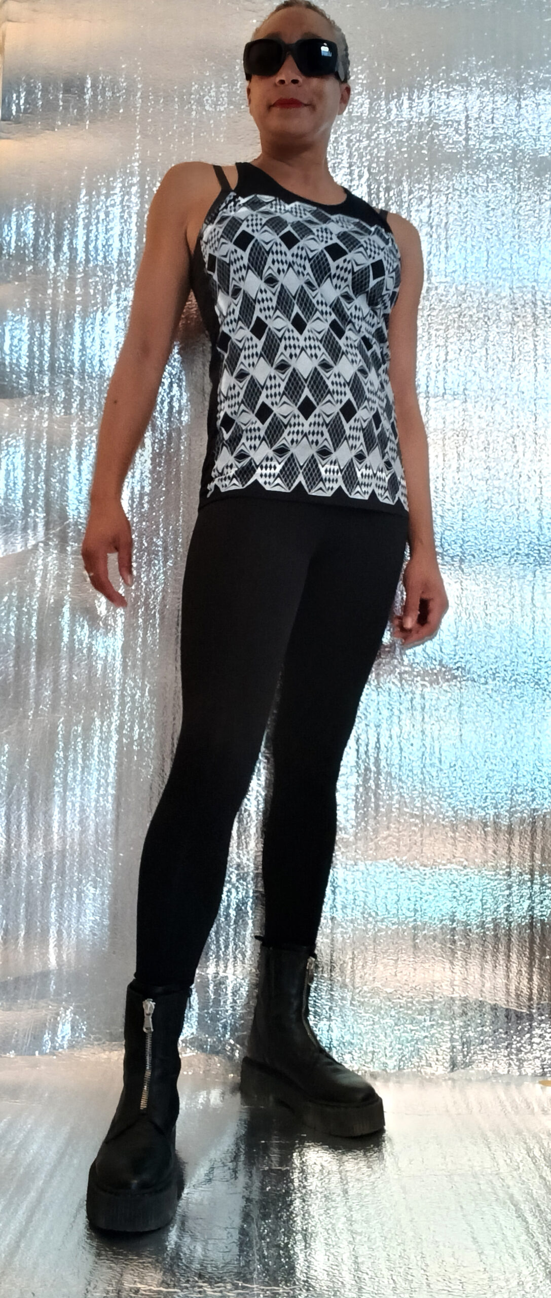 Other products : Tank Top black silkscreen printed by hand - Afbeelding 3